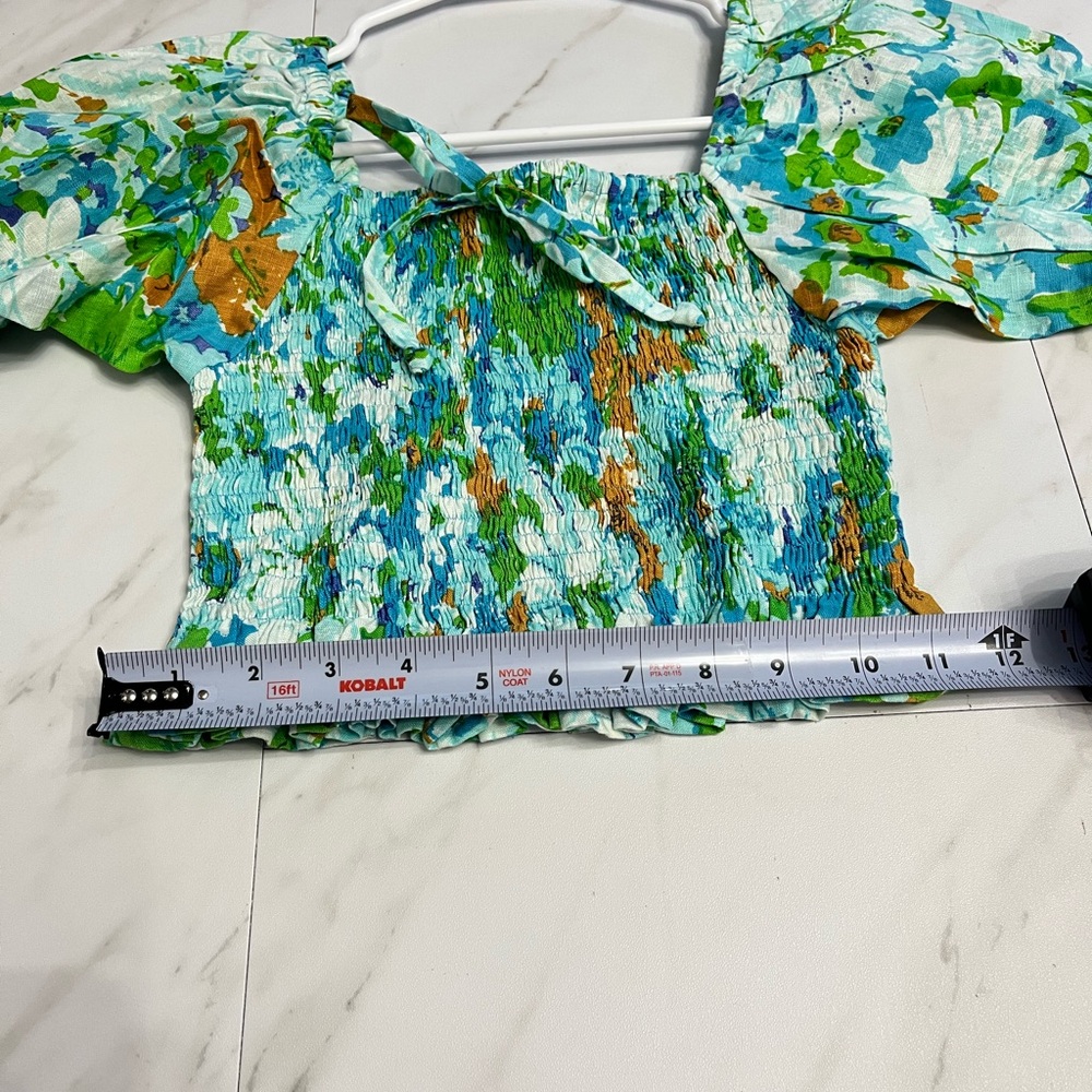 Faithfull the Brand Lenora Gardone Floral Smocked
Puff Sleeve Linen top sz 4 SM - Picture 8 of 9